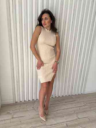 Платье с разрезом Донецк