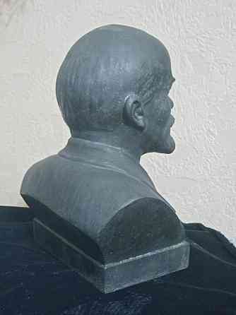Бюст в.и.ленина , времён ссср Донецк