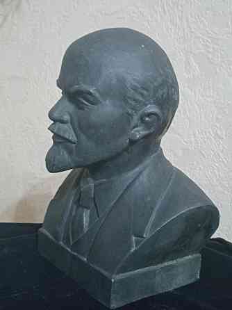 Бюст в.и.ленина , времён ссср Донецк