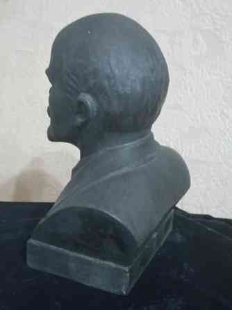 Бюст в.и.ленина , времён ссср Донецк