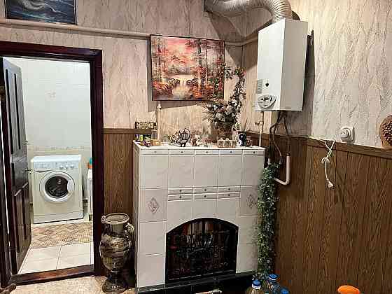 Просторный дом 130кв + 6соток земли (гос.акт), ориентир жд Донецк