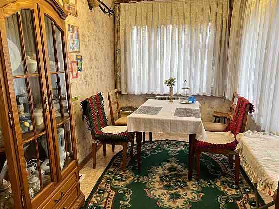 Просторный дом 130кв + 6соток земли (гос.акт), ориентир жд Донецк