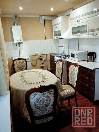 Аренда 2х Ком Квартиры - Калининский р-н/Покровский рынок - Вода Круглосуточно - Свежий Ремонт Донецк - изображение 1