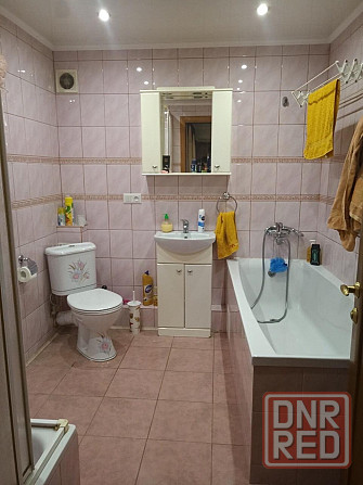 Универмаг " Донбасс", 2к. кв-ра, евроремонт, 3/4, ул. Куйбышева Донецк - изображение 10