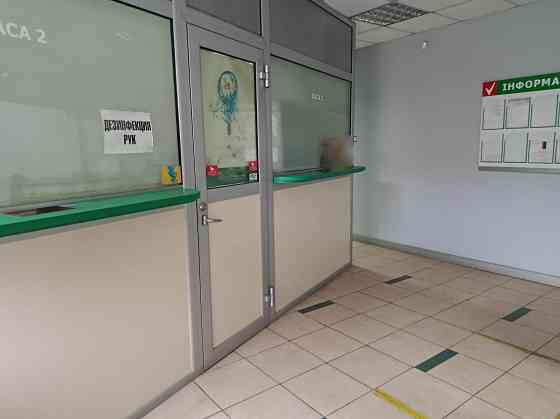 Продам бывшее помещение банка 109 м кв. на Артема ж/д вокзал Донецк
