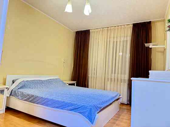 Посуточно 3-х комнатная квартира с водой в центре Донецка Донецк