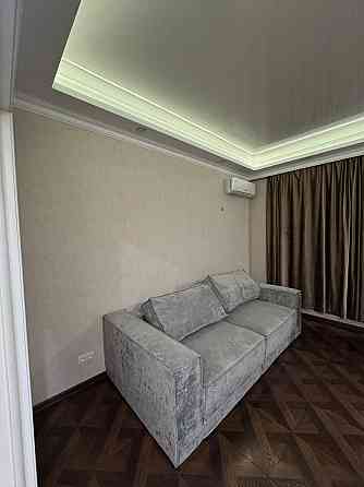 Просторная 2-комнатная квартира с дизайнерским ремонтом в г. Новый Свет Старобешево