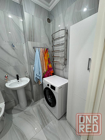 Просторная 2-комнатная квартира с дизайнерским ремонтом в г. Новый Свет Старобешево - изображение 7