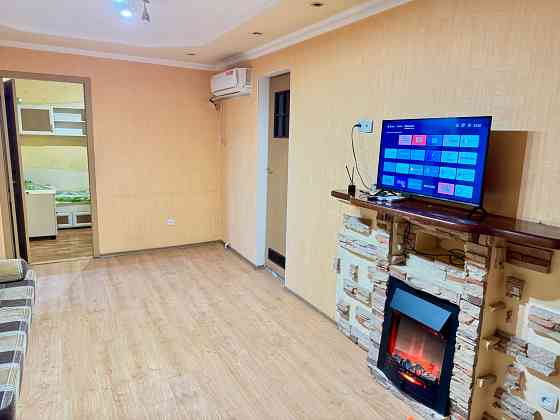 Сдам посуточно квартиру в центре с водой Донецк