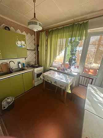 Продам 3-комнатную квартиру в центре г. Макеевки, Центрально-городской р-н , 6 микрорайон Макеевка