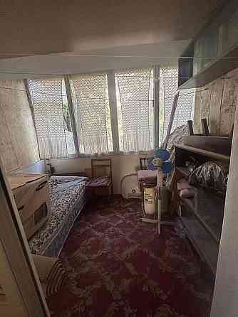 Продам 3-комнатную квартиру в центре г. Макеевки, Центрально-городской р-н , 6 микрорайон Макеевка