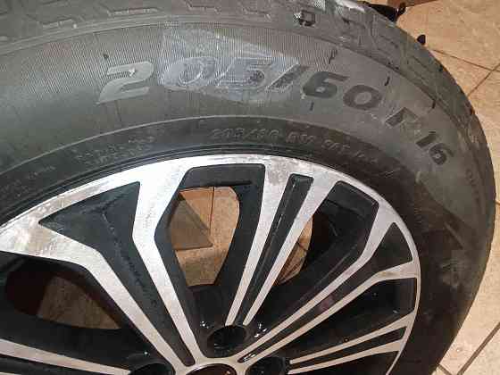 Новый комплект:Зимняя резина+литые диски+датчики давления шин! 0 пробега Донецк