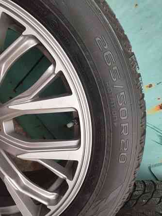 Колеса Nokian Tyres Hakkapeliitta R SUV 265/50 R20, Диски: MOMO Донецк