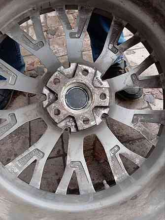 Колеса Nokian Tyres Hakkapeliitta R SUV 265/50 R20, Диски: MOMO Донецк