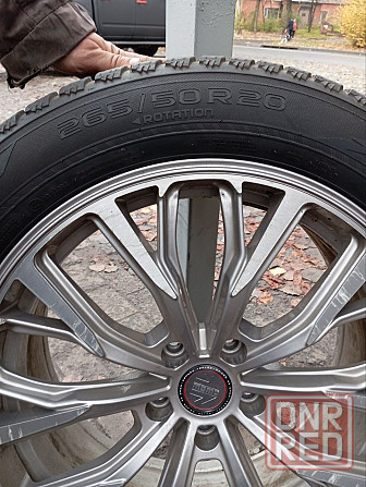 Колеса Nokian Tyres Hakkapeliitta R SUV 265/50 R20, Диски: MOMO Донецк - изображение 3