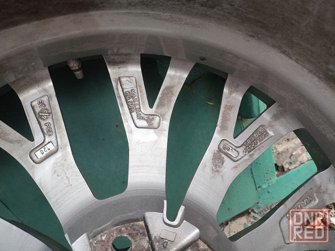 Колеса Nokian Tyres Hakkapeliitta R SUV 265/50 R20, Диски: MOMO Донецк - изображение 6