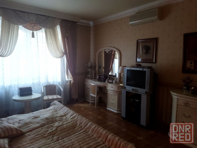 4 комнатная, 212м2, площадь Ленина Донецк - изображение 2