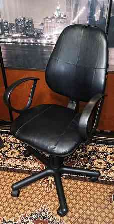 кресло на роликах, мягкая яловая кожа Донецк