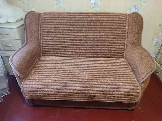 Продам диван б/у Макеевка