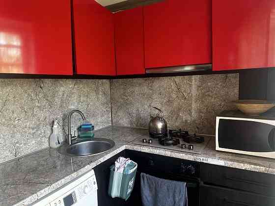 Сдам 2 комнатную квартиру в Ворошиловском районе, улица Розы Люксембург Донецк