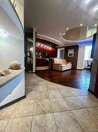 Продаётся 3-комнатная квартира Мариуполь