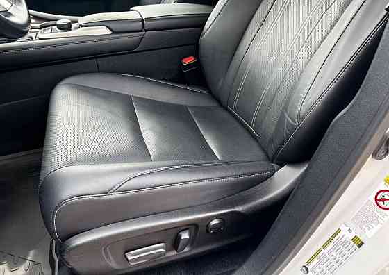 в продаже легендарный Lexus RX 350 2016год Донецк