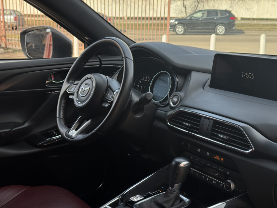 Продам шикарный автомобиль Макеевка