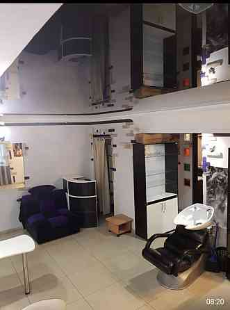 Небольшой салон красоты с оборудованием, ул.Университетская Донецк