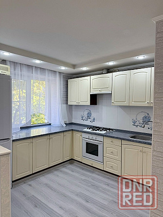 Евро трёхкомнатная квартира в Кировском районе Донецк - изображение 1