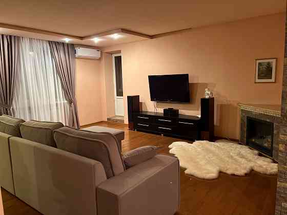 Продам большую квартиру студию Кутузова 21 Донецк