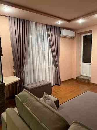 Продам большую квартиру студию Кутузова 21 Донецк