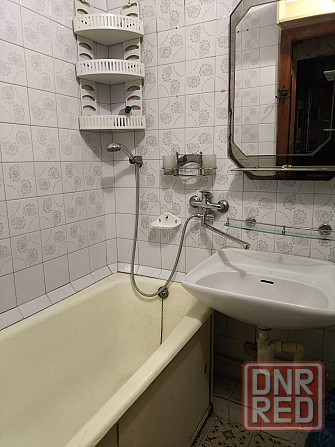 Продается 2х ком квартира, Майский рынок. Донецк - изображение 2