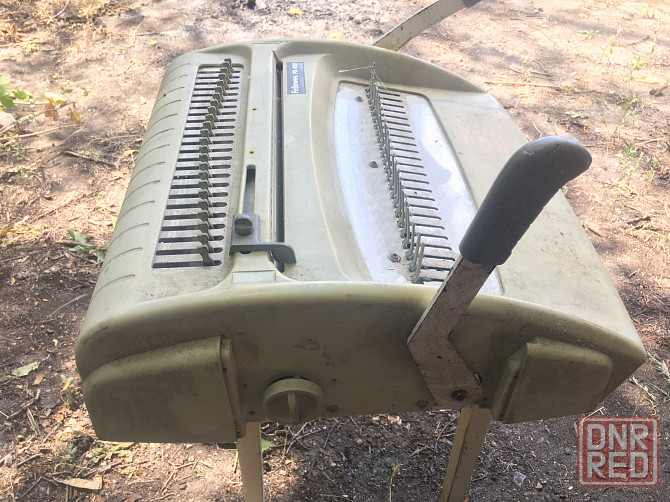 Переплетчик на пластиковую пружину Fellowes bp400, Брошюратор А4, биндер Донецк - изображение 6