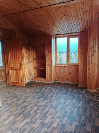 Продается добротный 3х этажный дом, на Нижней Крынке Макеевка , Советский район Ориентир"Церковь" Макеевка