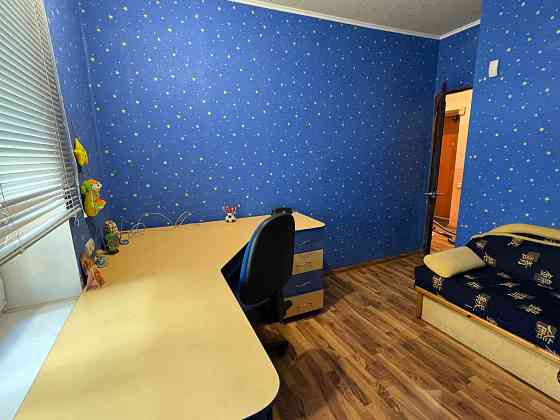 Продам 3.комн. квартиру в центре Докучаевска Докучаевск