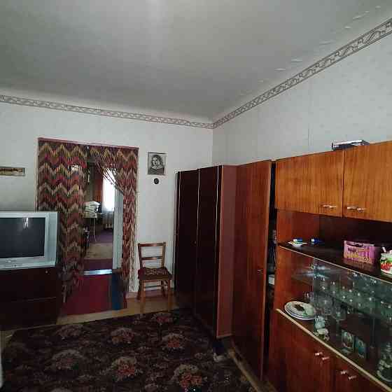 Продам 2 кв. Ворошиловский р- н Артема документы готовы Донецк