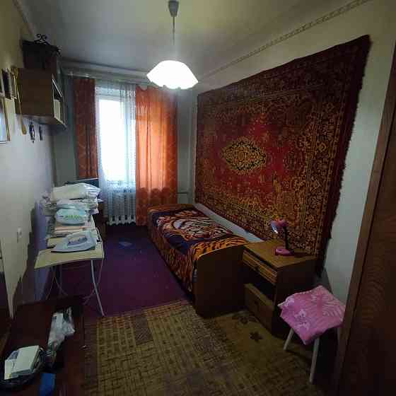 Продам 2 кв. Ворошиловский р- н Артема документы готовы Донецк