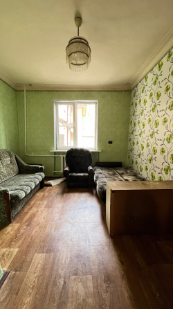 Продажа трехкомнатной квартиры в Червоногвардейском районе, ул.Коккинаки Макеевка