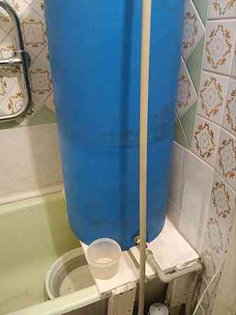 Сдам реальную 2 к. кв. возле Калининского рынка, есть накопительная система Донецк