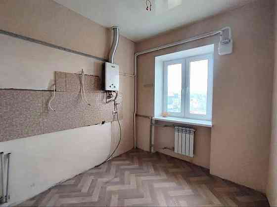 Продается трехкомнатная квартира с видом на море Мариуполь