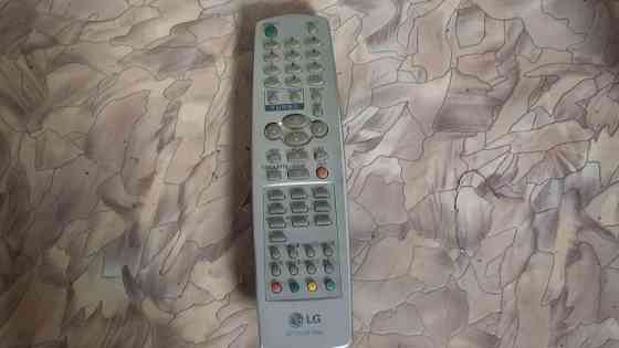 маленький LG 15'' в рабочем состоянии ,имеется пульт управления Донецк