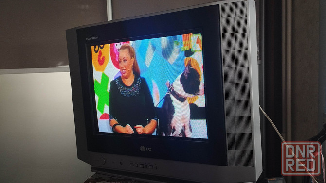 маленький LG 15'' в рабочем состоянии ,имеется пульт управления Донецк - изображение 2