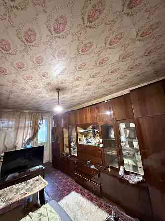 Продам 2-х комн. квартиру 2/5 в Червоногвардейском районе центр - улица Малиновского Макеевка