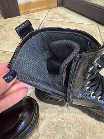 Ботинки для девочки , кожаные лаковые Донецк