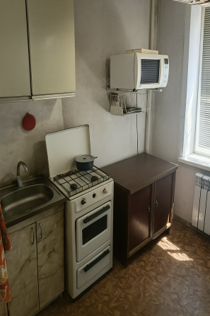 Продается однокомнатная квартира гостиничного типа Мариуполь