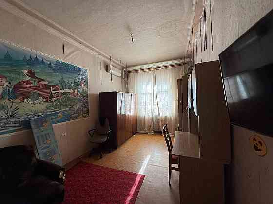 Продажа 2-хкомнатной сталинки в Калининском районе г. Донецка, бульвар Шевченко ! Донецк