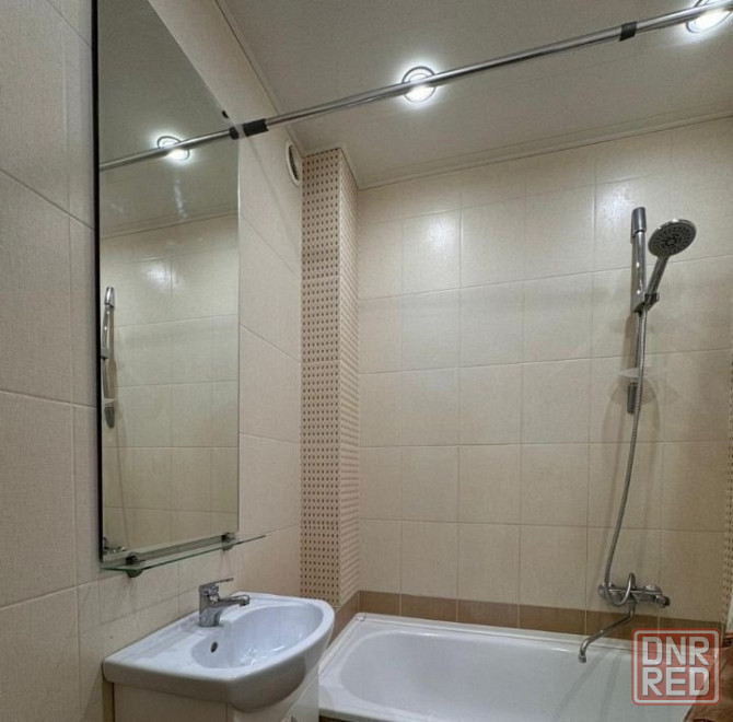 Аренда двухкомнатной квартиры в Калининском районе . Ул.Лазаренко Донецк - изображение 1