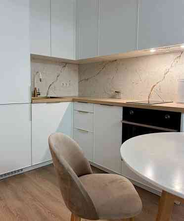 Сдам двухкомнатная квартира Проспект Металлургов, 208, ориентир перекресток Мариуполь