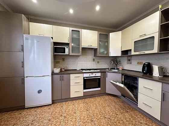 Сдается просторная 2-комнатная квартира на ул. Олимпийская Мариуполь