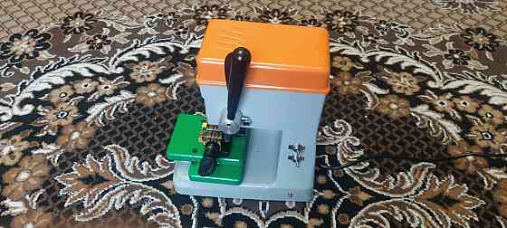 Новый станок для изготовления ключей Fugon 998A Донецк